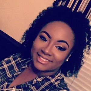 Meet your Posher, Natasha